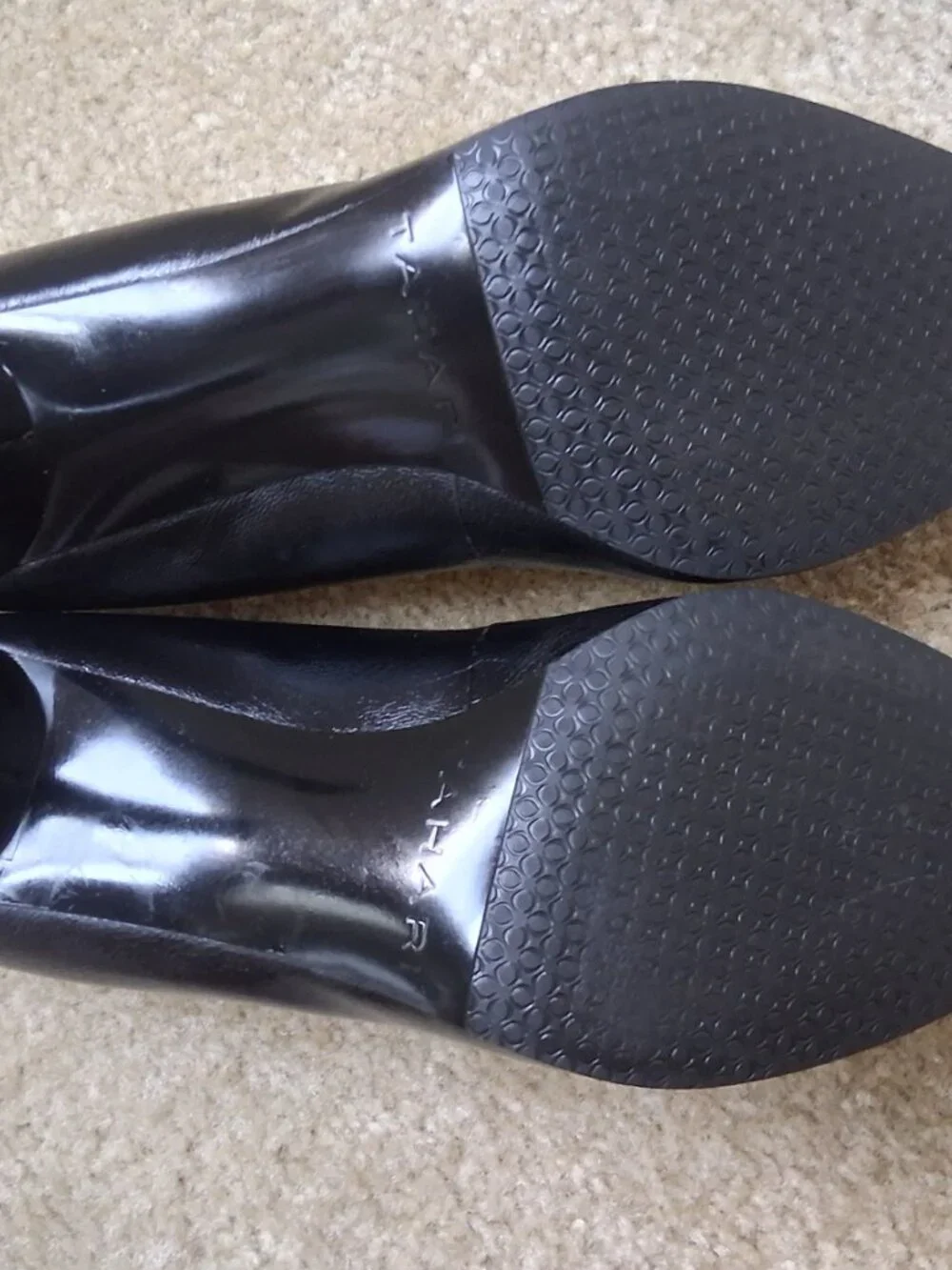 Tahari Brett Black Leather Pointed Toe Pumps Dress Heels 6.5M